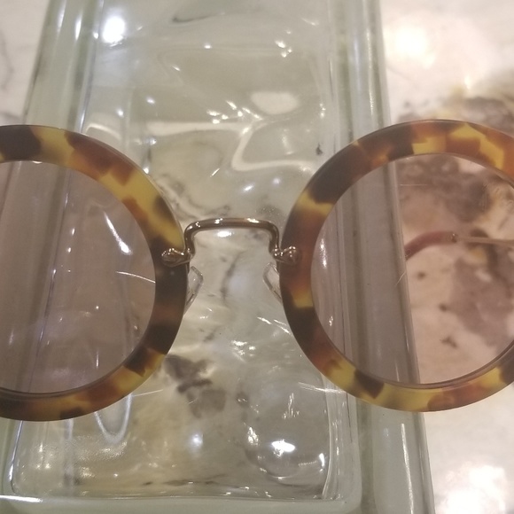 Miu Mui - Picture 6 of 8